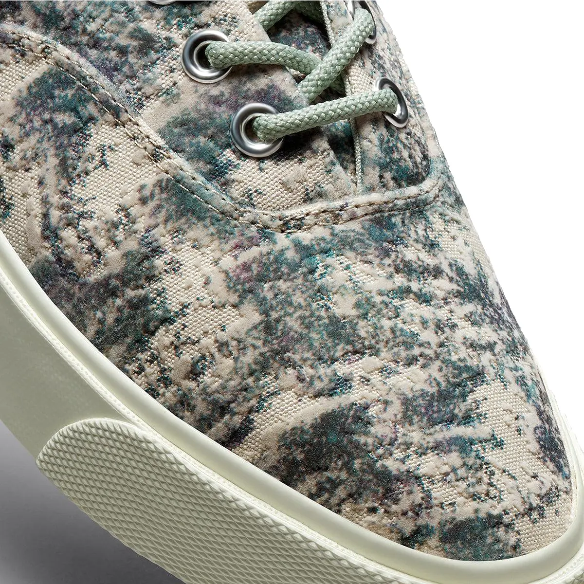 + John Elliott Skidgrip Low 'Lichen'