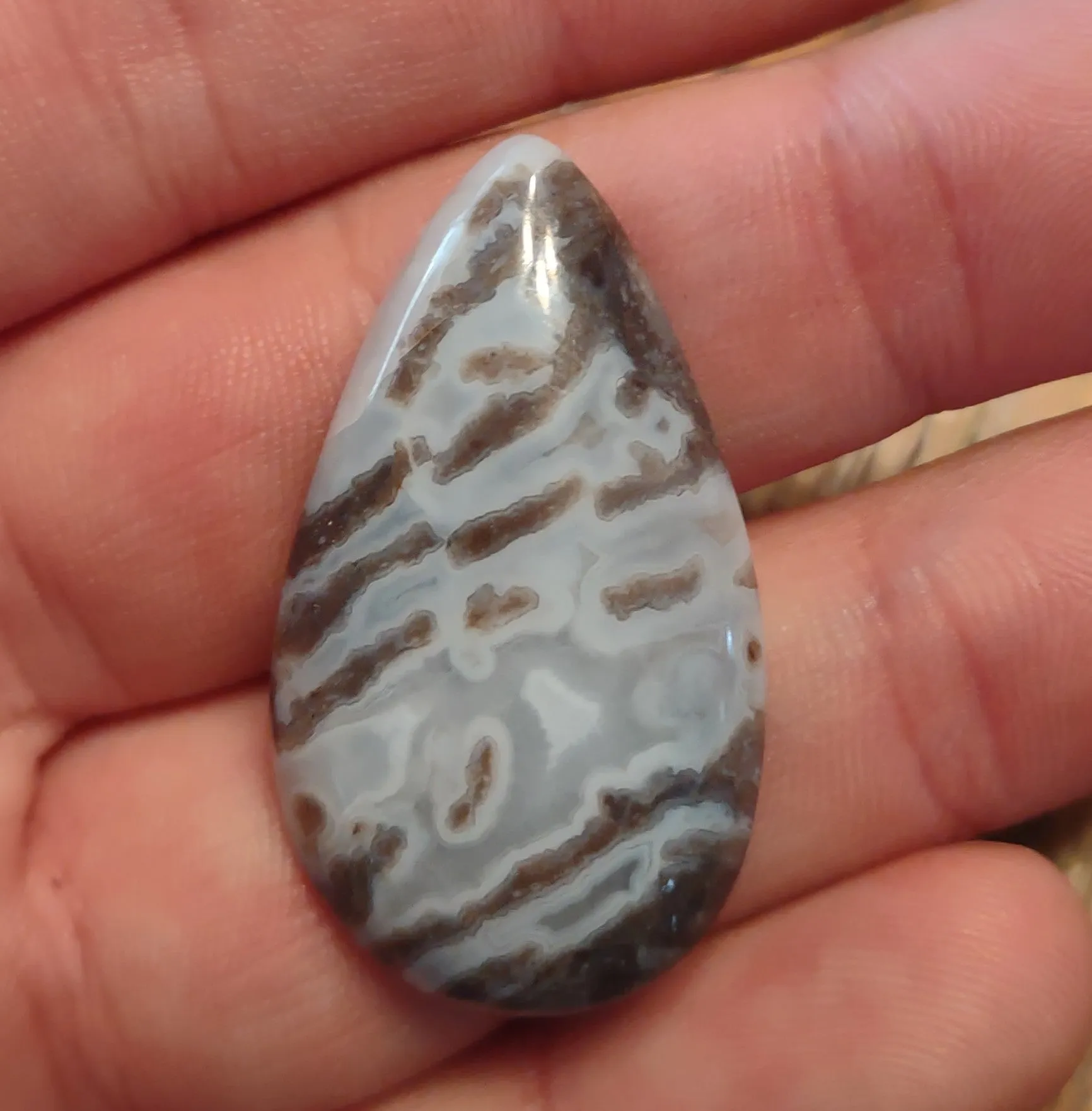 36.54 ct UNIQUE AGATE CABOCHON