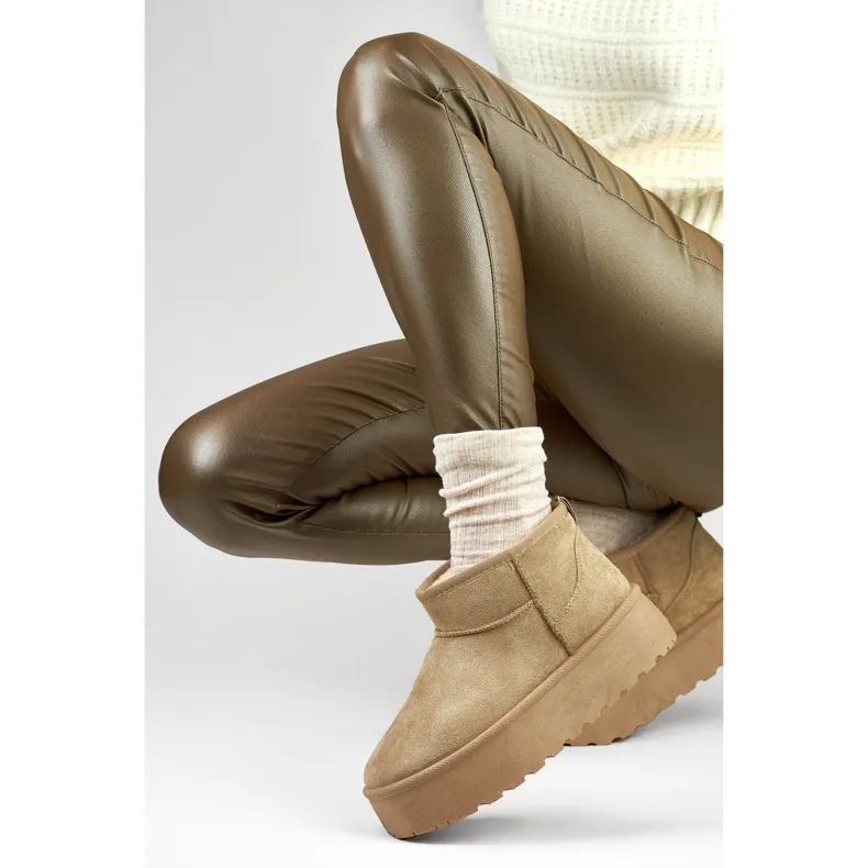 Beige platform snow boots