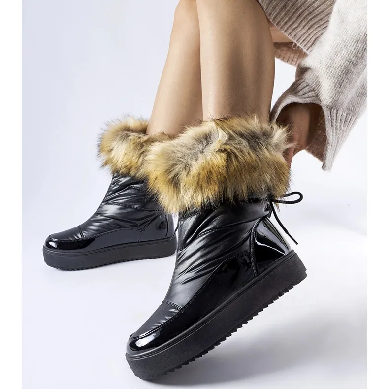 Igne black snow boots with decorative fur