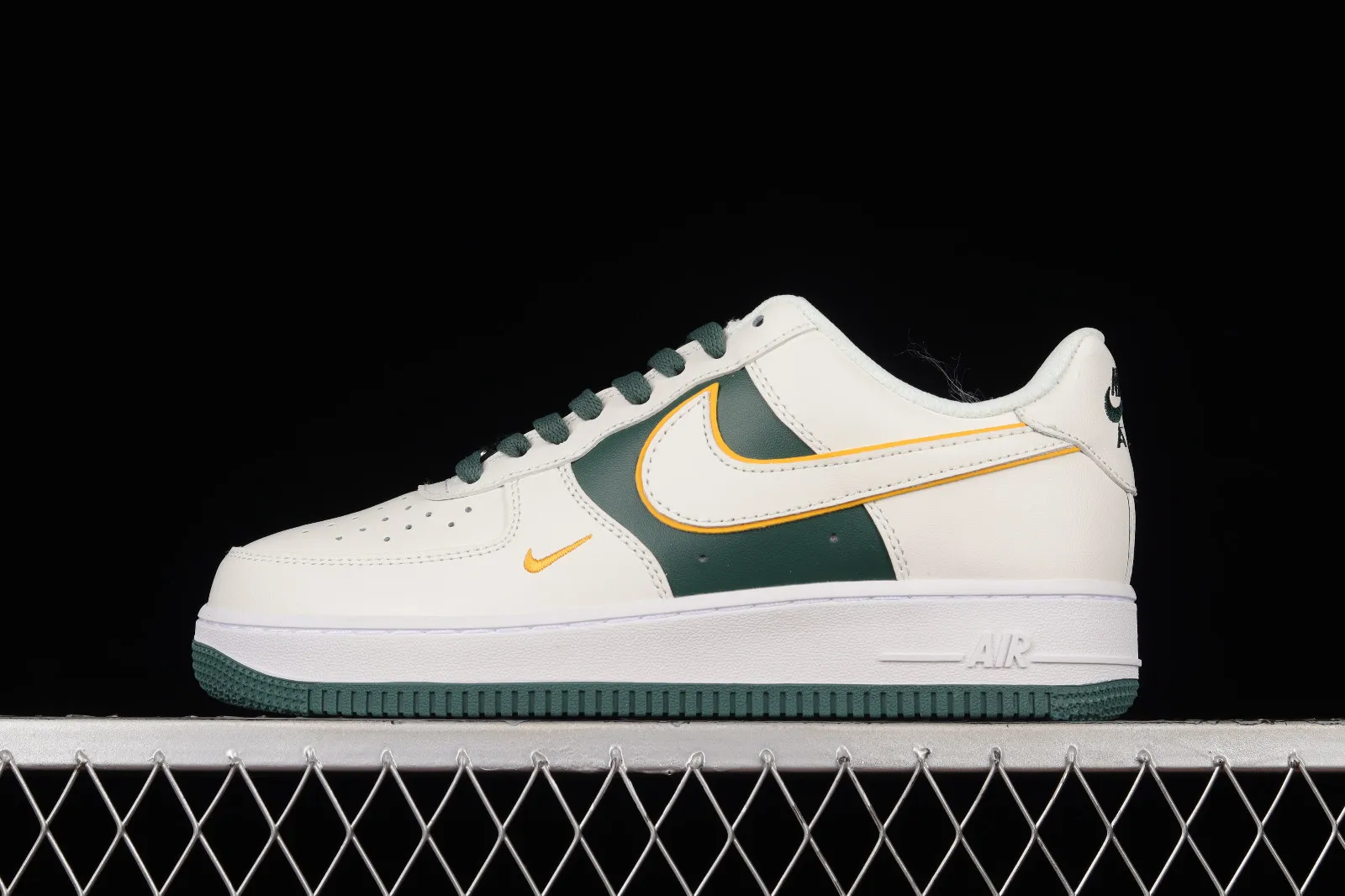 Nike Air Force 1 07 Low White Green Metallic Gold BS8861-202