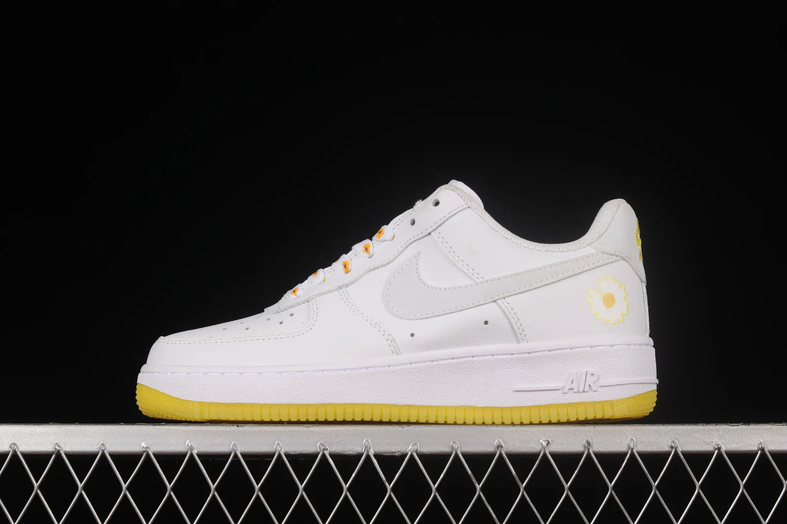 Nike Air Force 1 07 Low White Yellow Metallic Gold CR6566-098