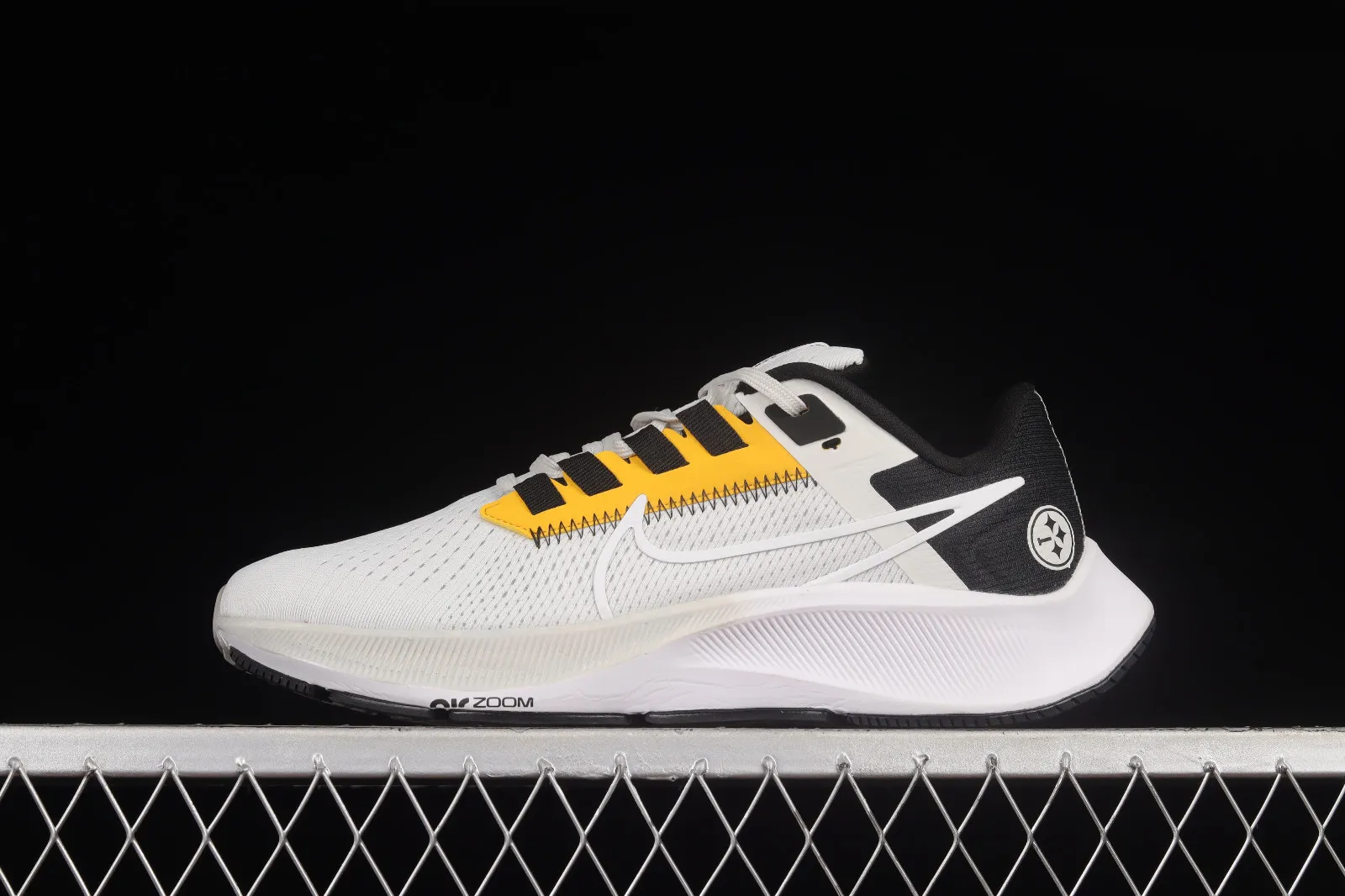 Nike Air Zoom Pegasus 38 Pittsburgh Steelers Wolf Grey Black University Gold DJ0852-001