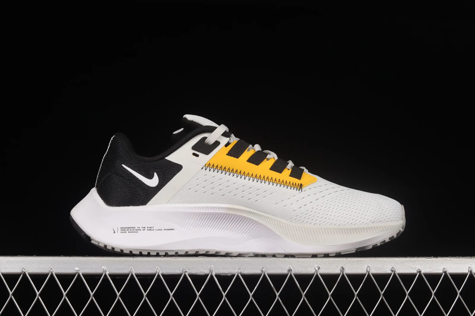 Nike Air Zoom Pegasus 38 Pittsburgh Steelers Wolf Grey Black University Gold DJ0852-001