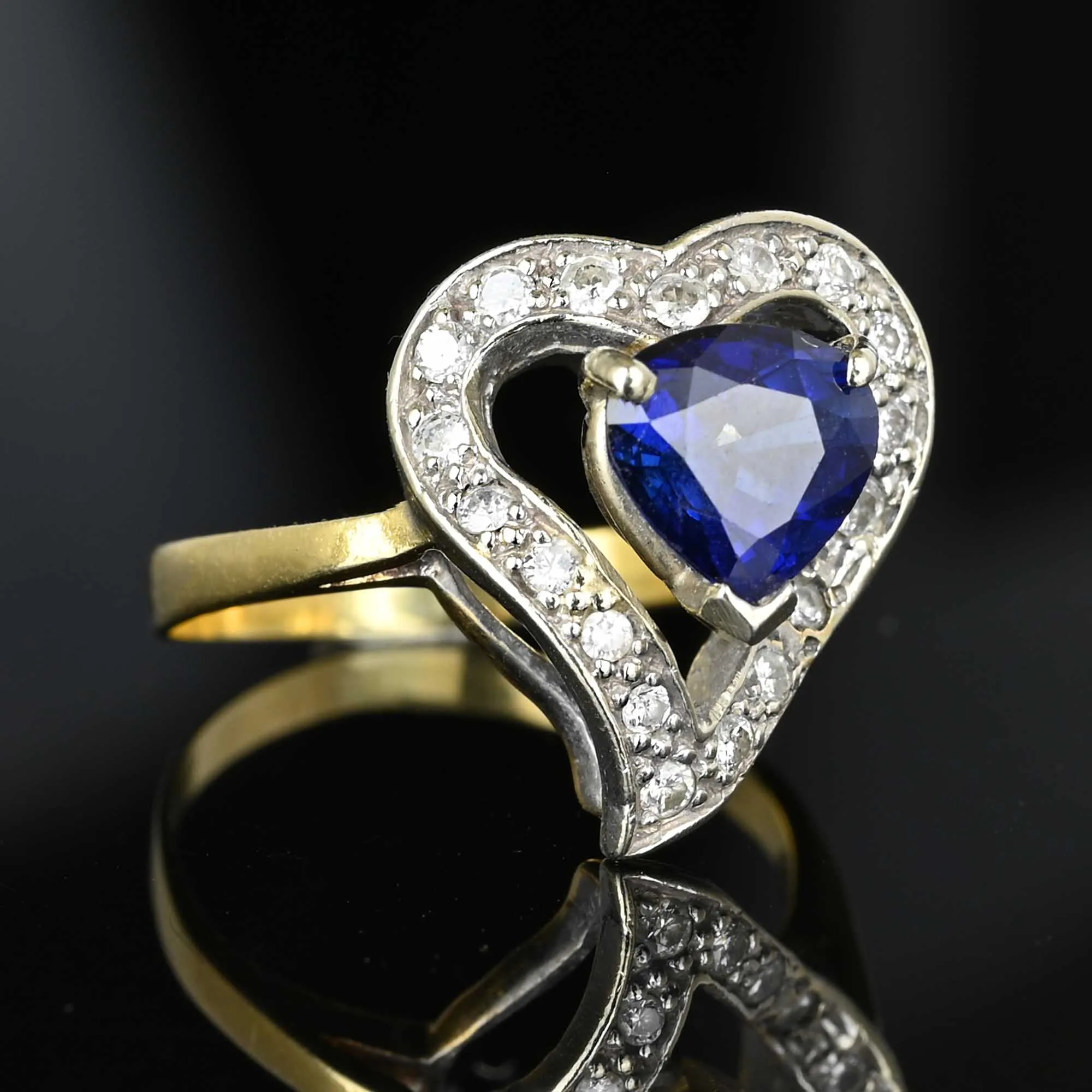 Vintage 14K Gold Diamond Halo Witches Heart Sapphire Ring