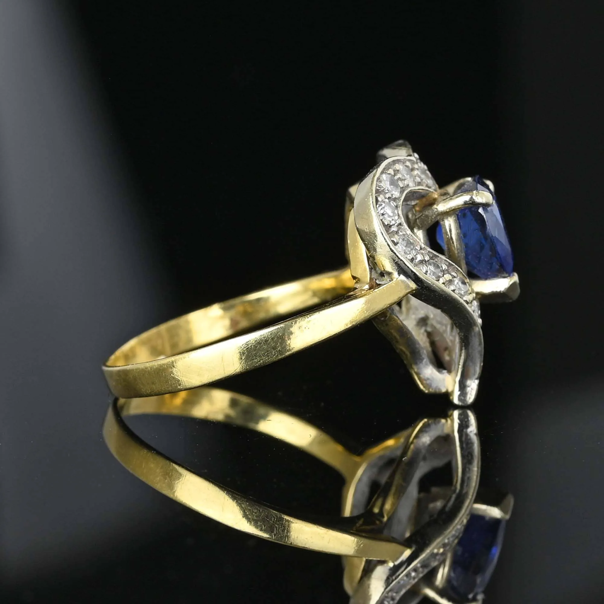 Vintage 14K Gold Diamond Halo Witches Heart Sapphire Ring