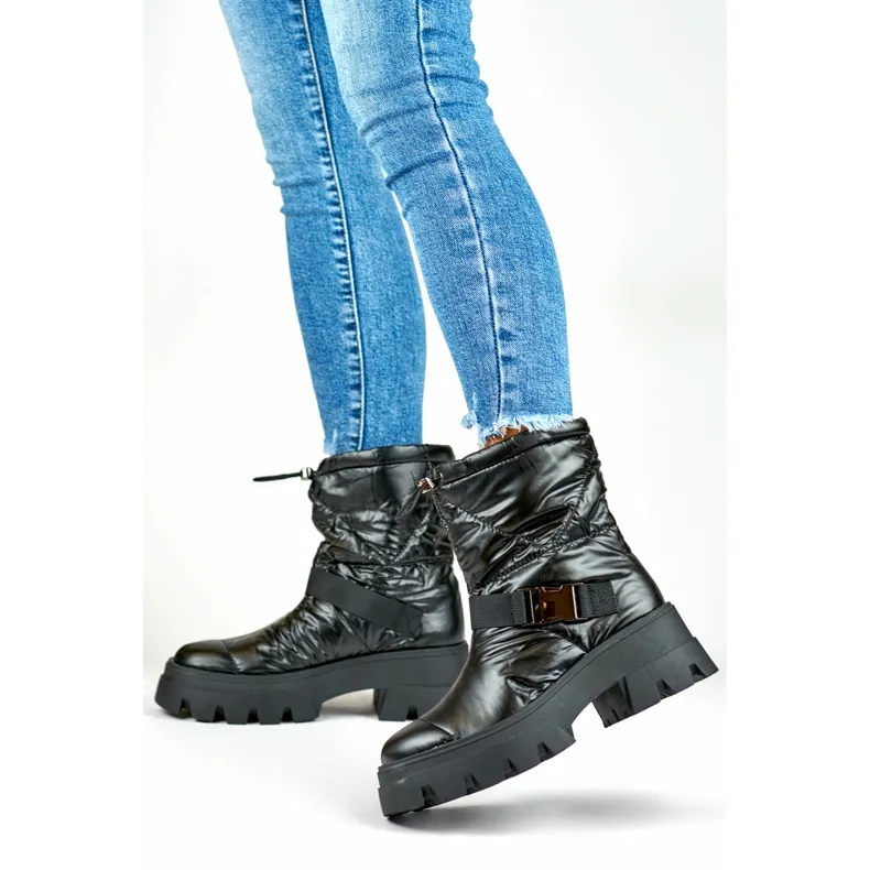 Women's black snow boots